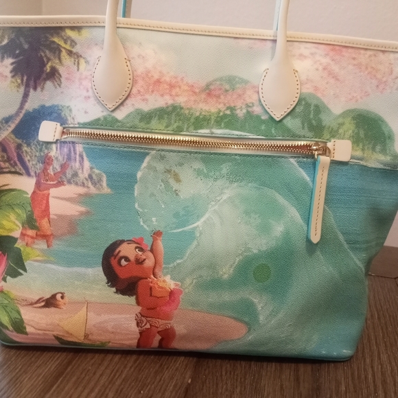 Moana Disney Dooney tote - Picture 7 of 14